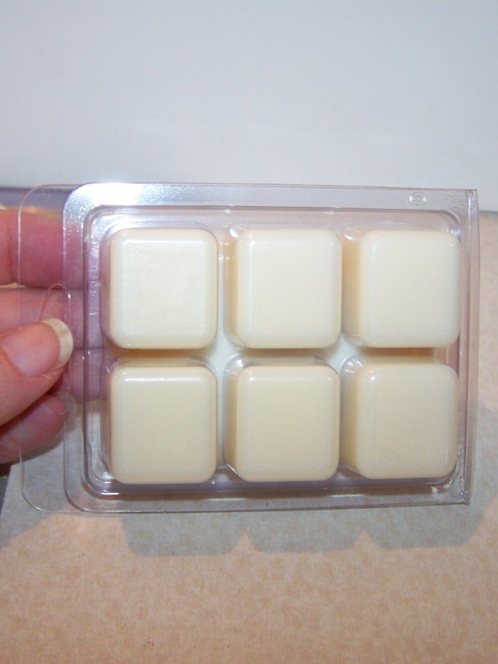Wax Melt Warmer and Wax Melts Set - Sandalwood Patchouli - Picture 3 of 6